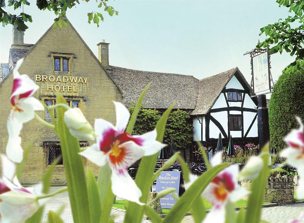 The Broadway Hotel Exteriér fotografie